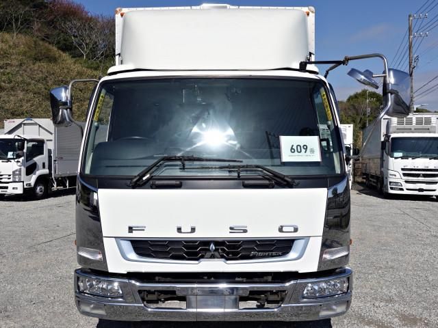 Mitsubishi FIGHTER 2019-09 6270290-2