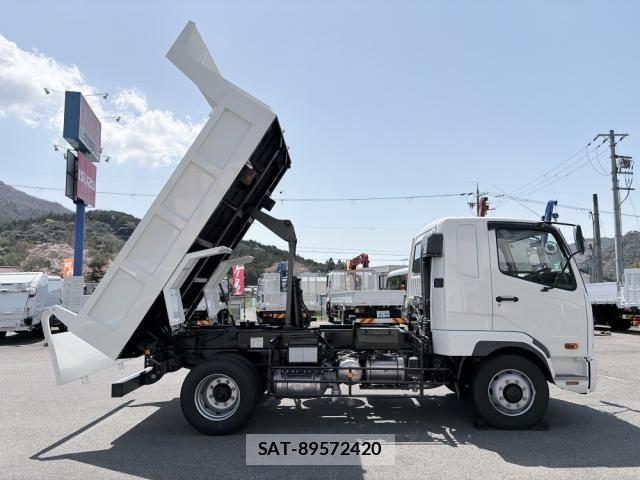 Mitsubishi FIGHTER 2026-03 6304080-4