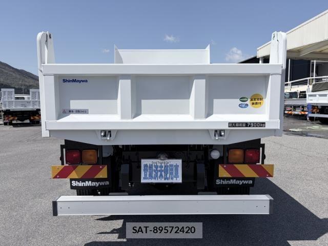 Mitsubishi FIGHTER 2026-03 6304080-5