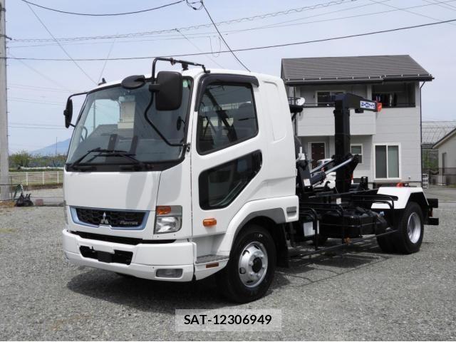 Mitsubishi FIGHTER 2020-12 6497545-2