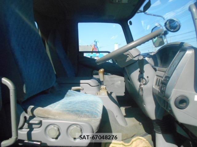 Mitsubishi FIGHTER 2000-05 6497565-15