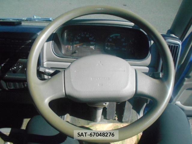 Mitsubishi FIGHTER 2000-05 6497565-16