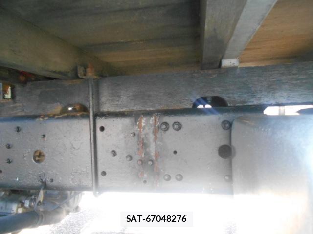 Mitsubishi FIGHTER 2000-05 6497565-21