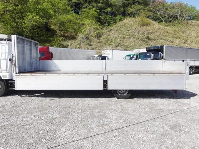 Mitsubishi FIGHTER 2016-03 6530286-16