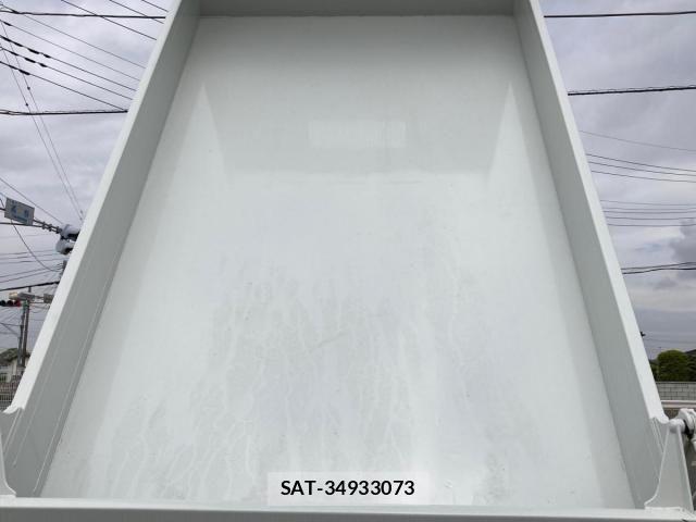 Mitsubishi FIGHTER 2025-10 6526127-10