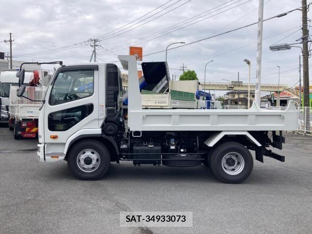 Mitsubishi FIGHTER 2025-10 6526127-6