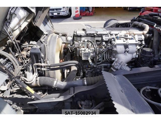 Mitsubishi FIGHTER 2016-08 6526122-13