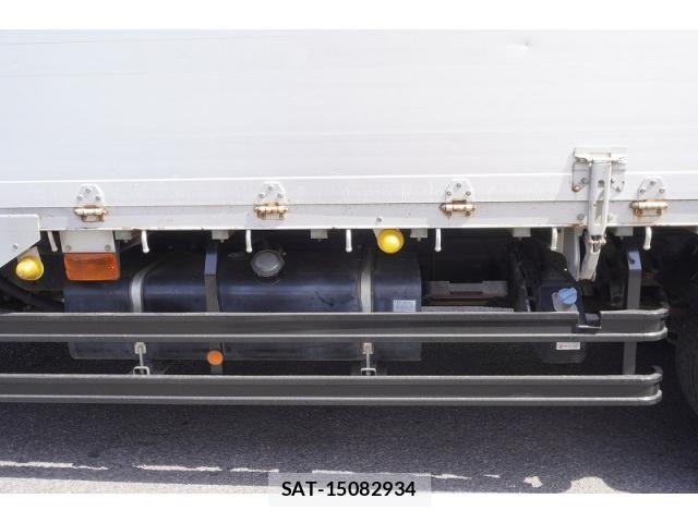 Mitsubishi FIGHTER 2016-08 6526122-17