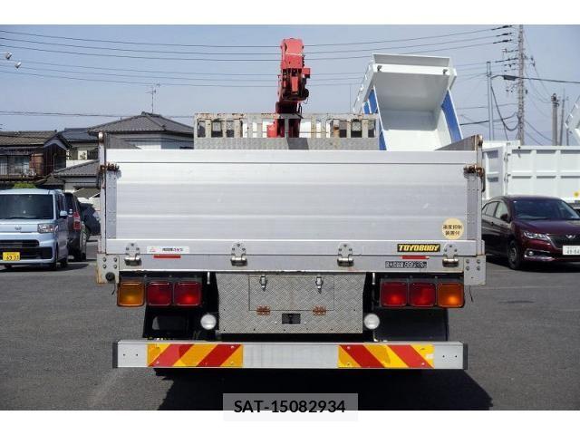 Mitsubishi FIGHTER 2016-08 6526122-3