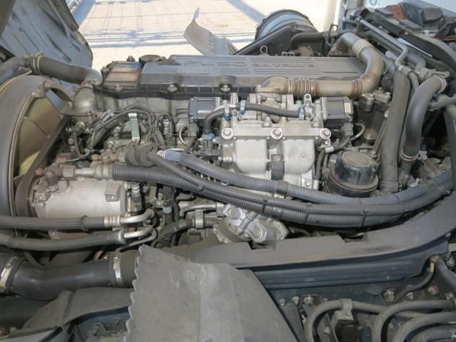 Mitsubishi FIGHTER 2016-02 6596472-19