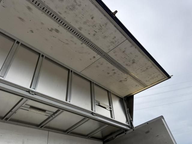 Mitsubishi FIGHTER 2015-06 6596543-23