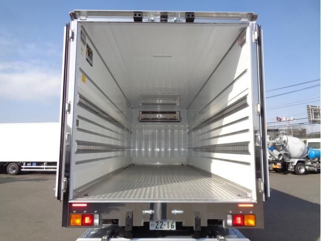Mitsubishi FIGHTER 2026-01 6596403-4
