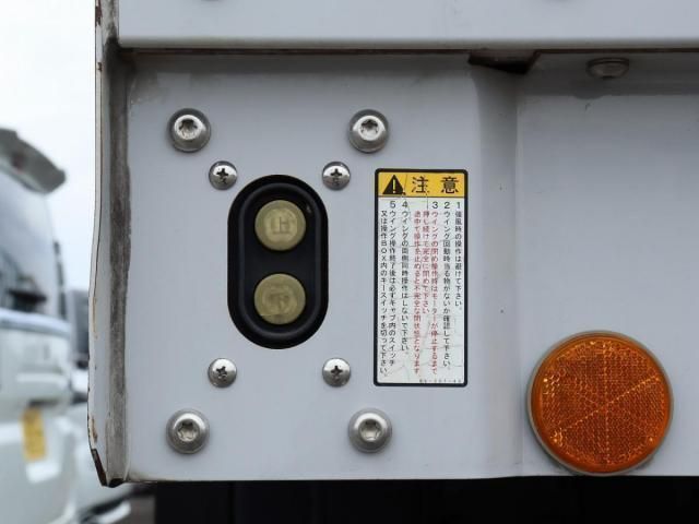 Mitsubishi FIGHTER 2017-12 6596486-15