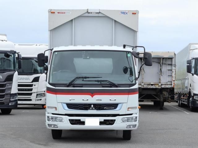 Mitsubishi FIGHTER 2017-12 6596486-1