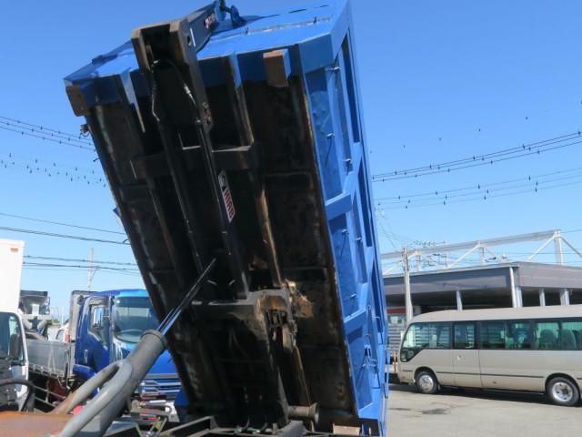 Mitsubishi FIGHTER 2009-01 6596510-11