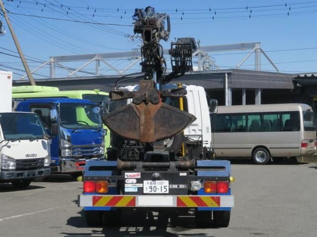 Mitsubishi FIGHTER 2009-01 6596510-17