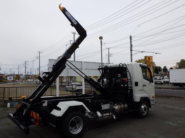 Mitsubishi FIGHTER 2025-09 6596448-1