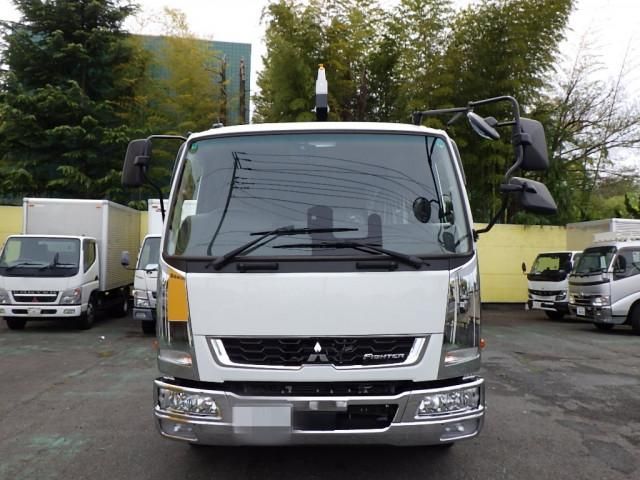 Mitsubishi FIGHTER 2025-09 6596448-5