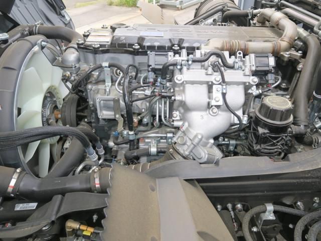 Mitsubishi FIGHTER 2025-10 6596450-20