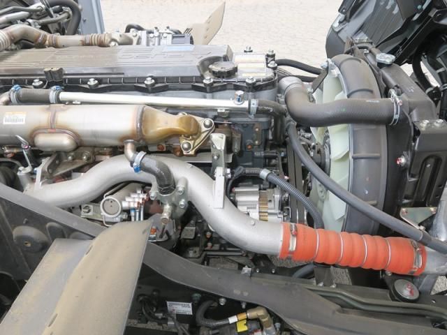 Mitsubishi FIGHTER 2025-10 6596450-21