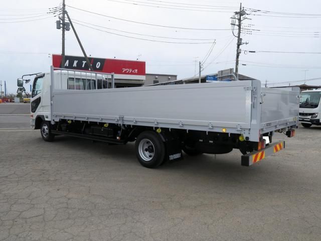 Mitsubishi FIGHTER 2025-10 6596450-2