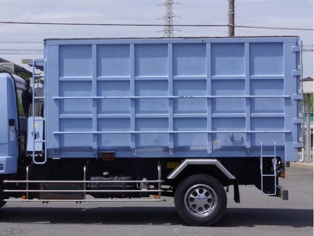 Mitsubishi FIGHTER 2015-09 6596452-18