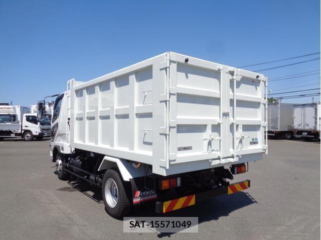 Mitsubishi FIGHTER 2025-10 6641565-3