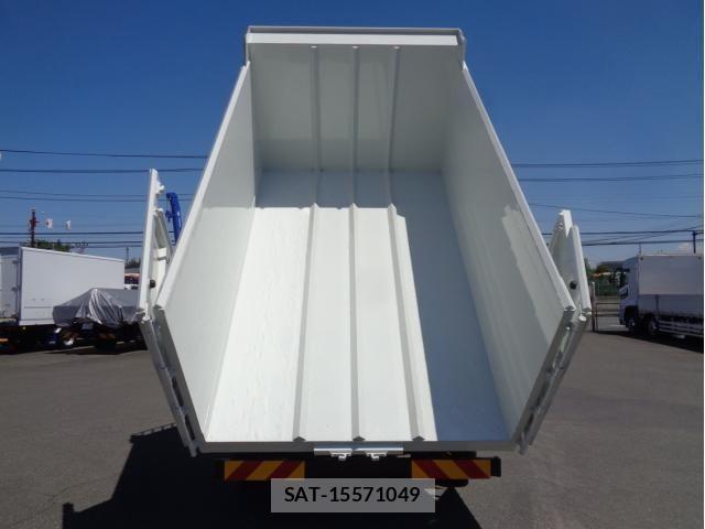 Mitsubishi FIGHTER 2025-10 6641565-4