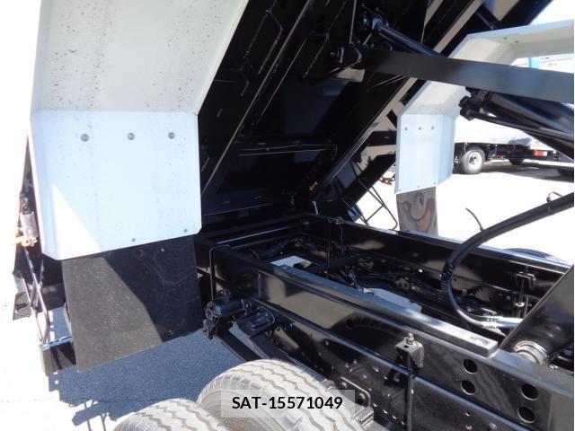 Mitsubishi FIGHTER 2025-10 6641565-8