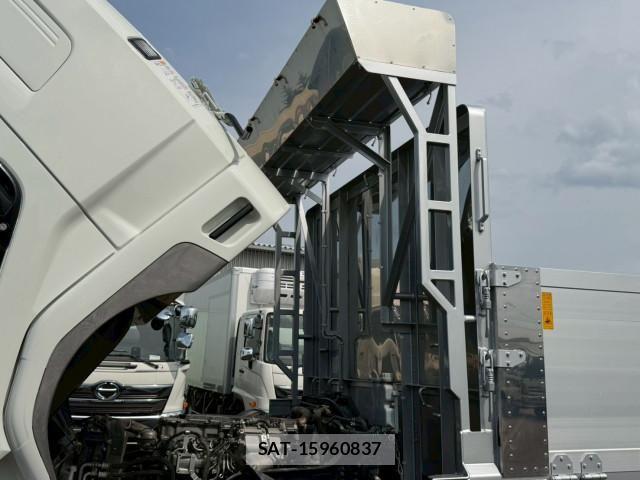Mitsubishi FIGHTER 2020-11 6675924-24
