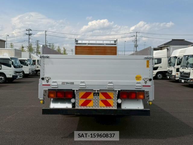 Mitsubishi FIGHTER 2020-11 6675924-4