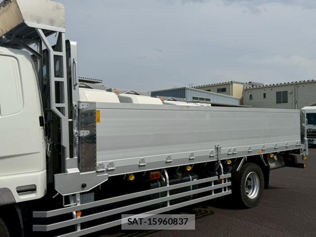 Mitsubishi FIGHTER 2020-11 6675924-6