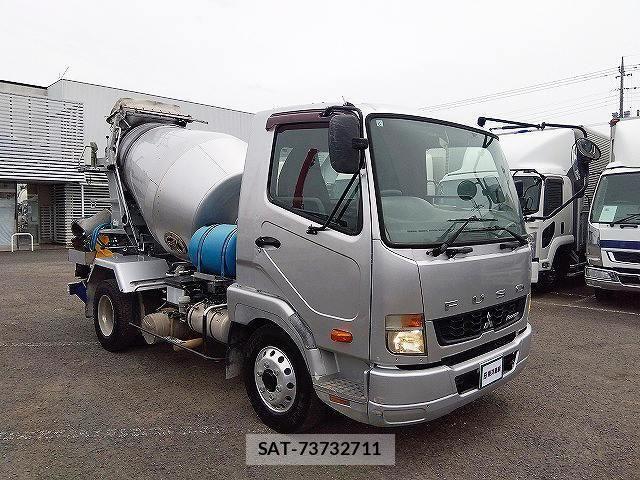 Mitsubishi FIGHTER 2014-05 6675928-1