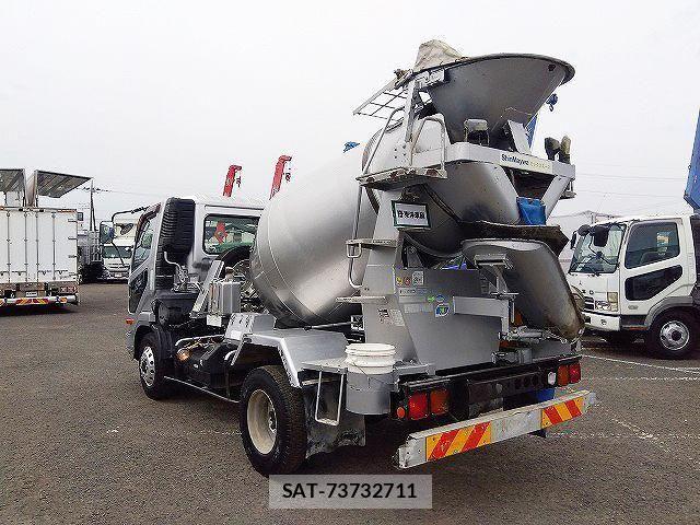 Mitsubishi FIGHTER 2014-05 6675928-3