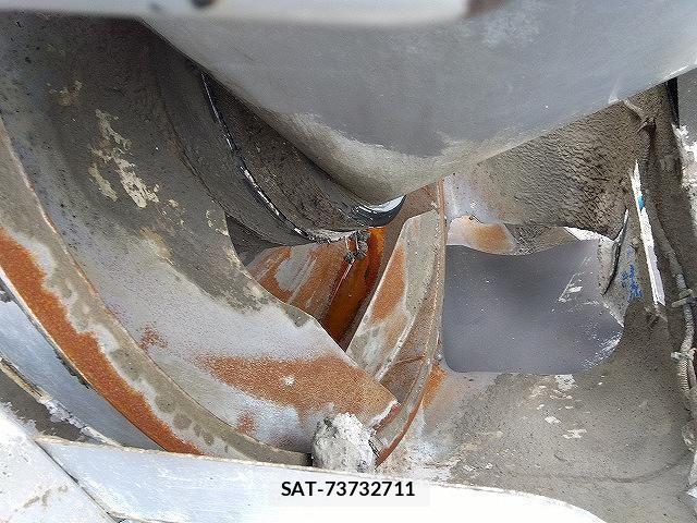 Mitsubishi FIGHTER 2014-05 6675928-7