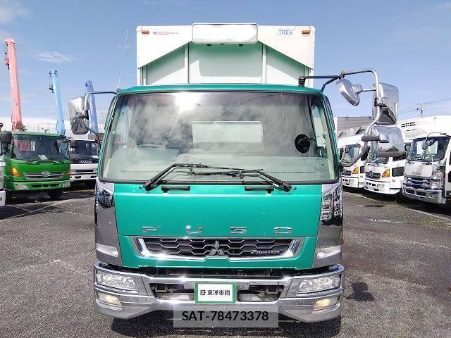 Mitsubishi FIGHTER 2016-09 6675931-1