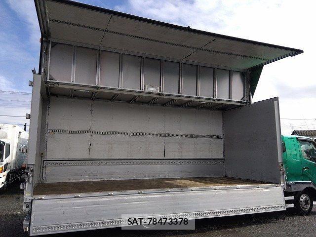 Mitsubishi FIGHTER 2016-09 6675931-8