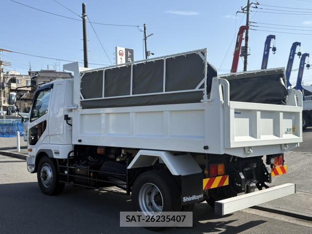 Mitsubishi FIGHTER 2024-04 6675917-3