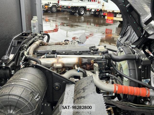 Mitsubishi FIGHTER 2025-07 6675920-15