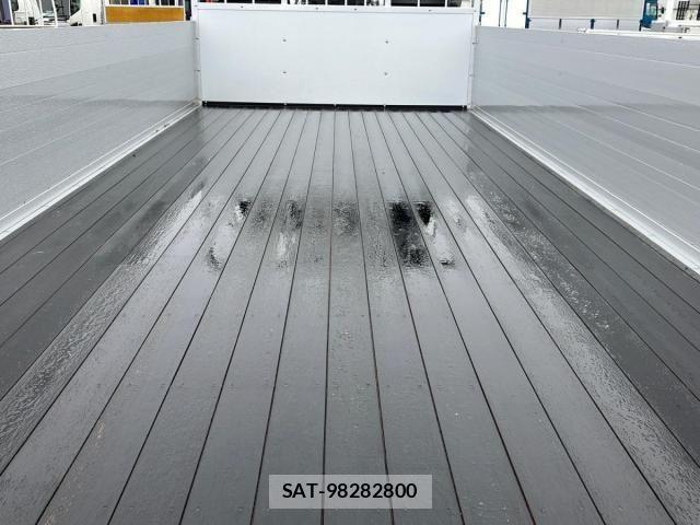 Mitsubishi FIGHTER 2025-07 6675920-7