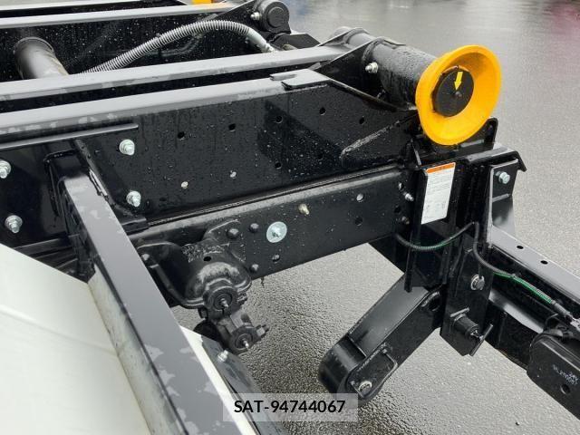 Mitsubishi FIGHTER 2025-11 6675923-9