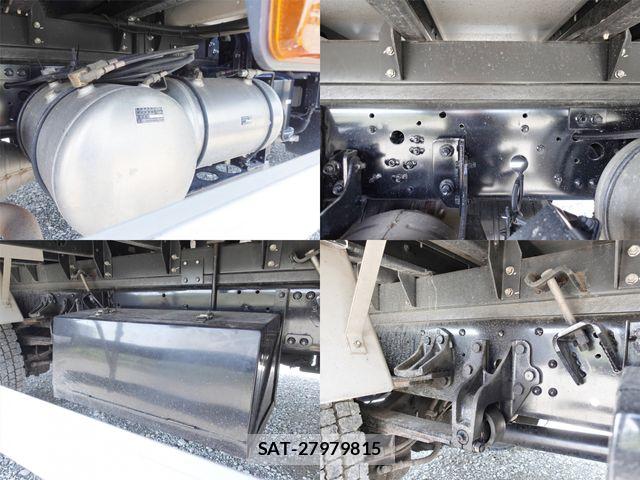 Mitsubishi FIGHTER 2016-03 6675927-14