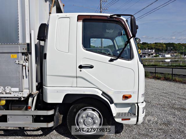 Mitsubishi FIGHTER 2016-03 6675927-3