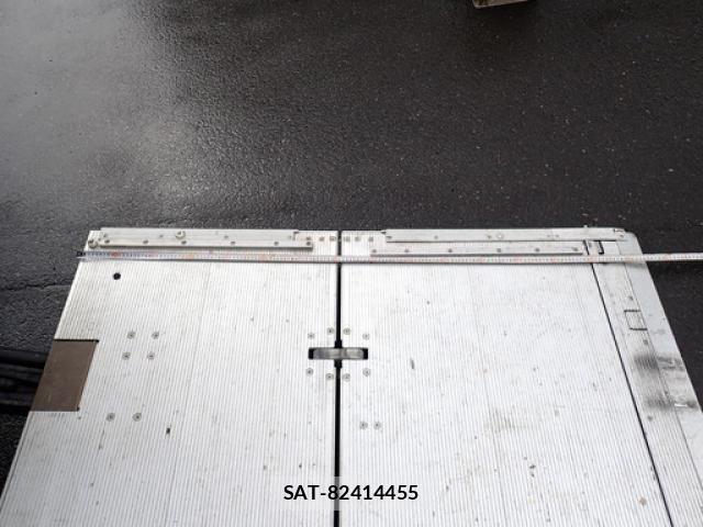 Mitsubishi FIGHTER 2019-02 6675930-22