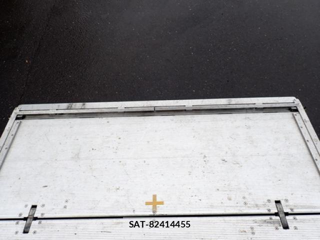 Mitsubishi FIGHTER 2019-02 6675930-24