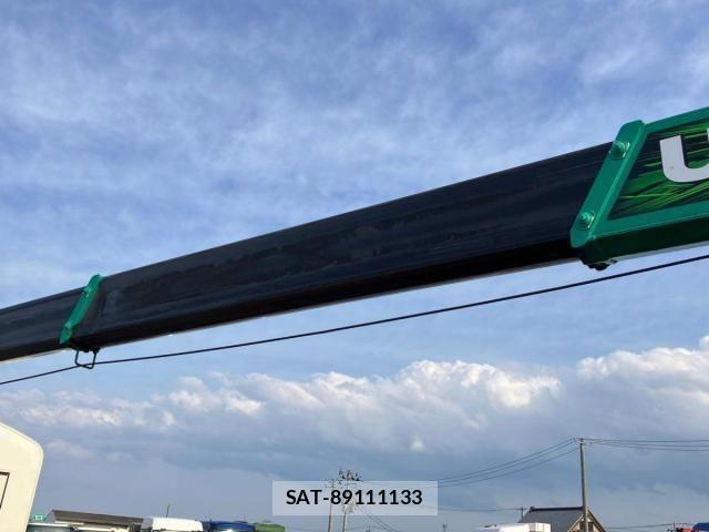Mitsubishi FIGHTER 2018-03 6675926-10