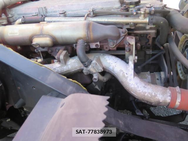 Mitsubishi FIGHTER 2010-08 6682658-27