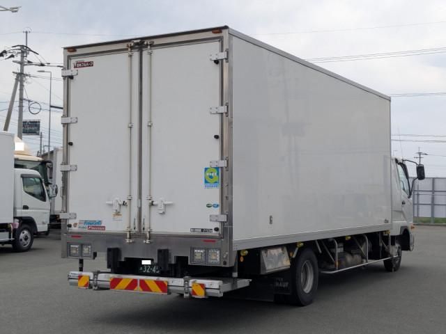 Mitsubishi FIGHTER 2021-02 6689562-3