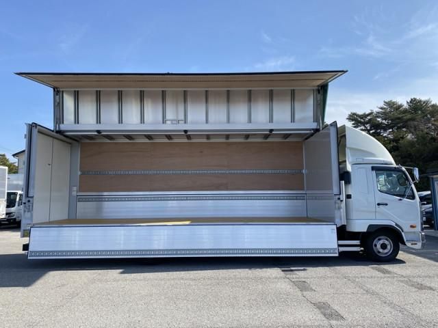 Mitsubishi FIGHTER 2026-02 6689557-4