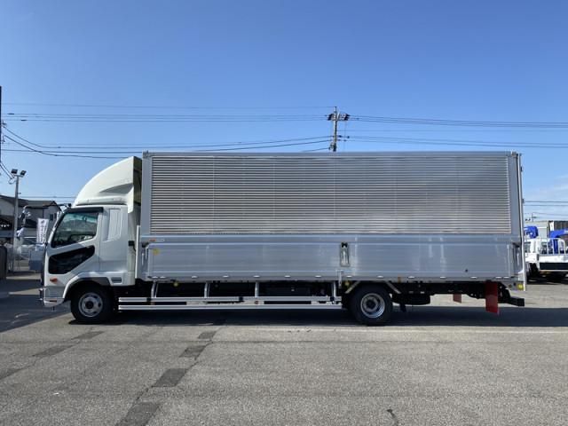 Mitsubishi FIGHTER 2026-02 6689557-5